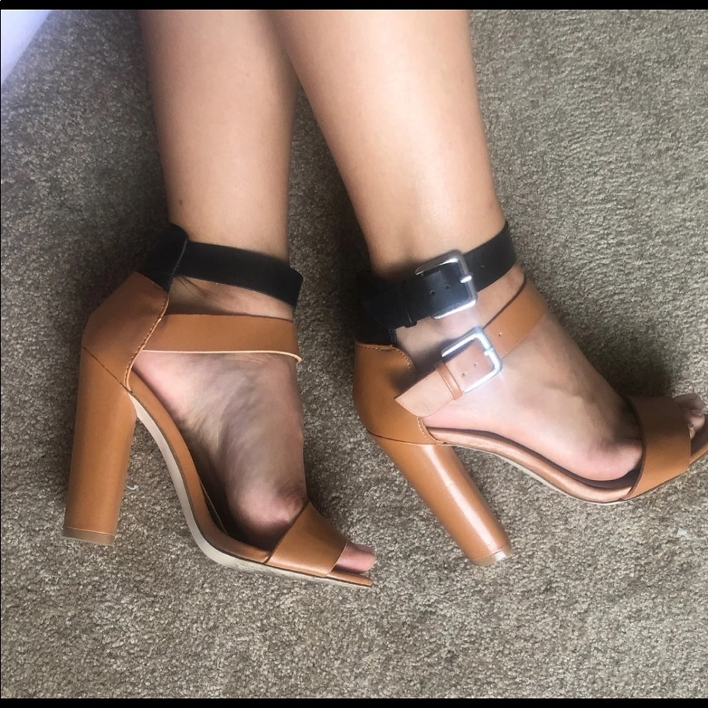 Tan and black ankle strap block heel size 6